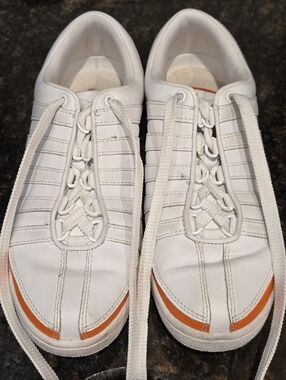 K-Swiss white leather casual Lace-Up Sneakers with Orange Accent